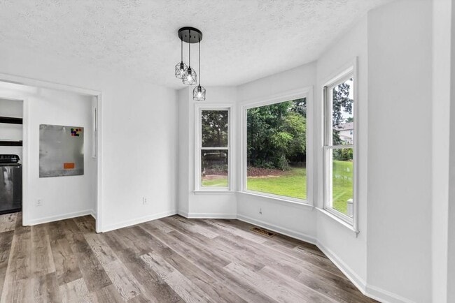 Building Photo - 3590 Canon Creek Dr