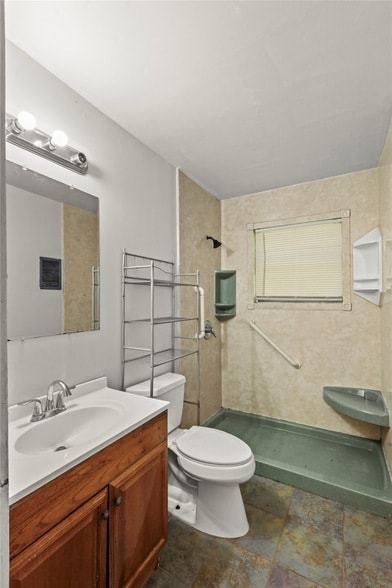 Building Photo - 5515 Flamingo Dr