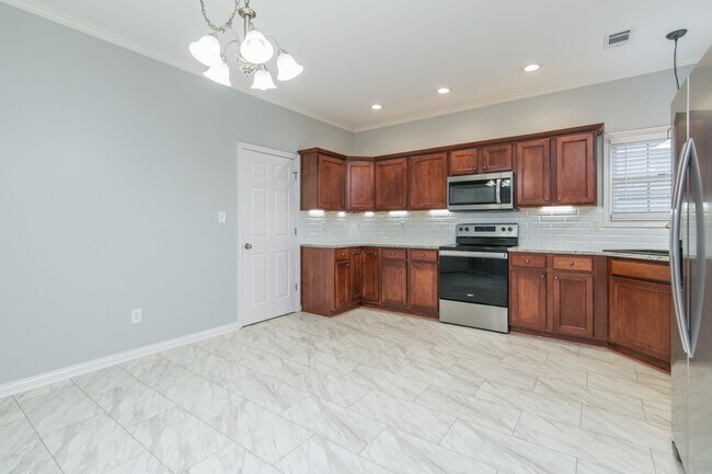 Building Photo - 3056 New River Pl