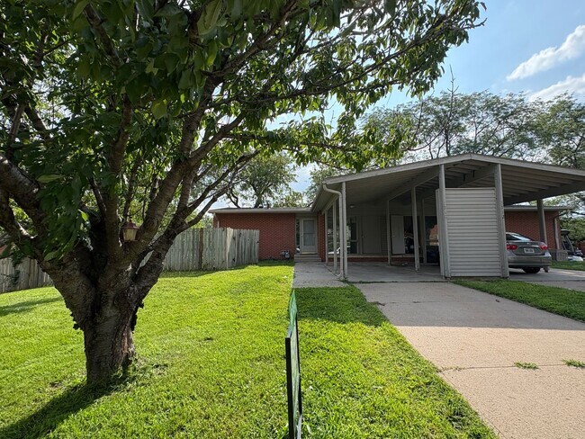 Primary Photo - NW 51st
