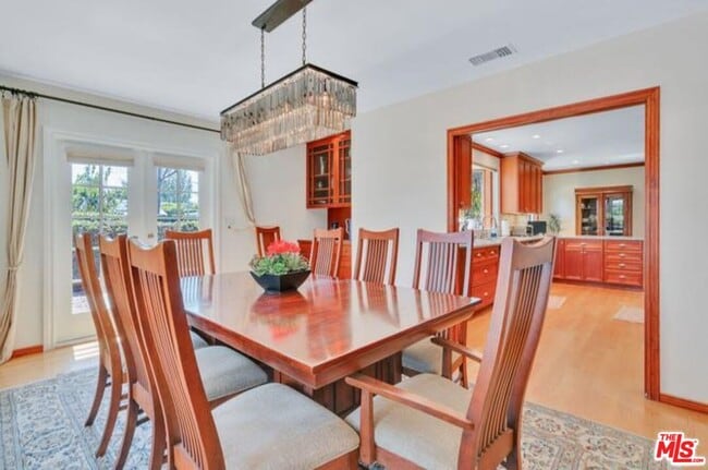 Building Photo - 5501 Cantaloupe Ave