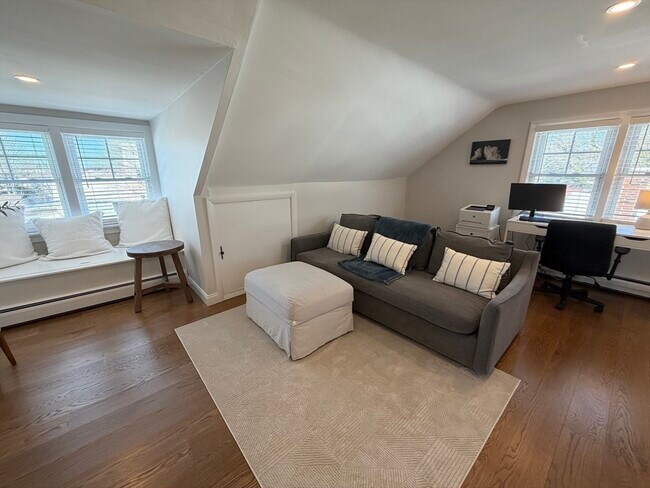 Building Photo - 20 Smith Rd