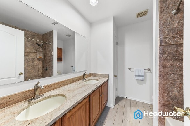 Building Photo - House for Rent in Coatesville