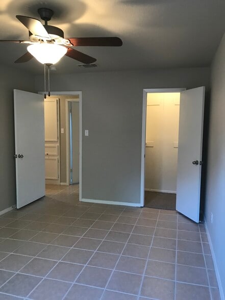 Master Bedroom With Walk-In Closet - 516 Mustang Drive