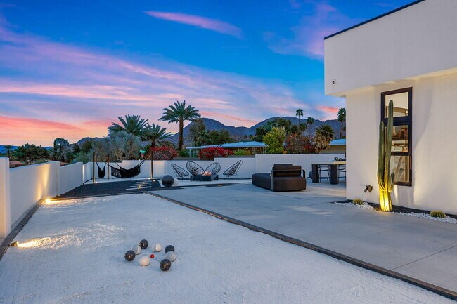 Building Photo - 47833 Sun Corral Trail