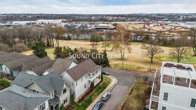 Building Photo - 1801 Sevier St