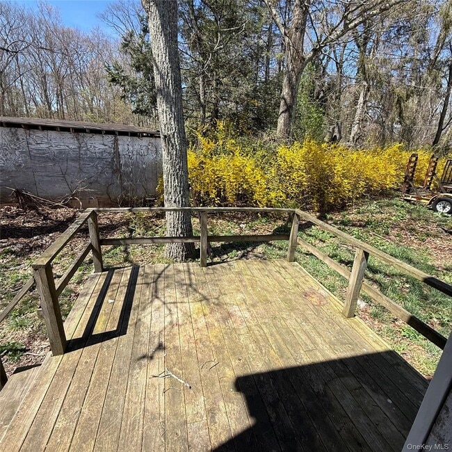 Building Photo - 31 Firwood Rd S