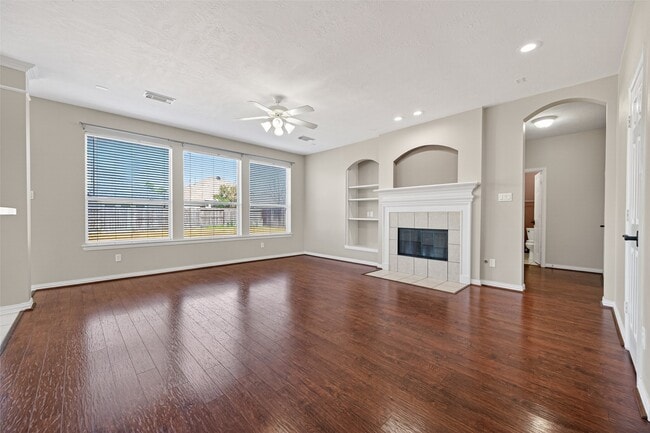 Building Photo - 12414 Montebello Manor Ln