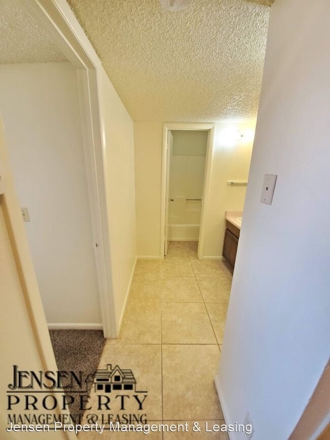 Building Photo - 545 S 900 E