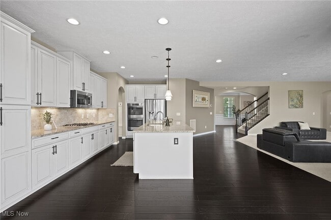 Building Photo - 11692 White Tail Run