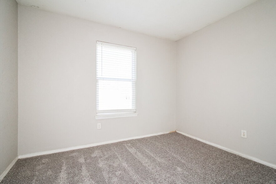 Building Photo - 5524 Del Creek Rd