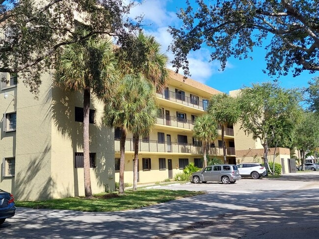 Building Photo - 367 S Federal Hwy