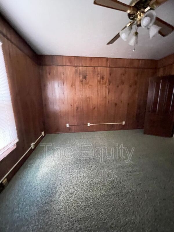 Building Photo - 14725 Hanford Armona Rd