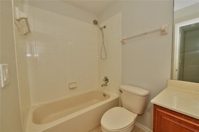 Building Photo - 2730 Retreat View Cir