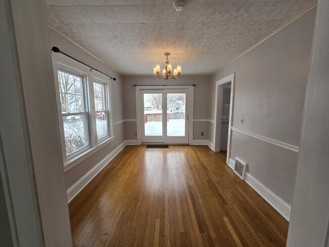 Building Photo - 232 Nichols Ave