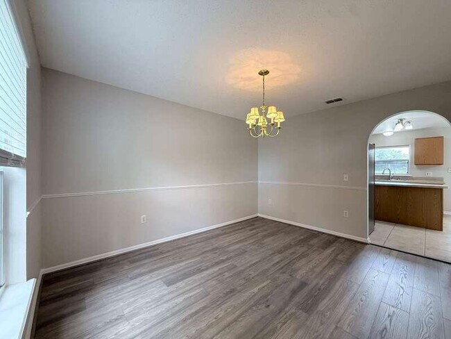 Building Photo - 13046 Waterbourne Dr