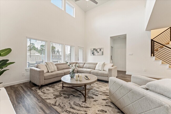 Building Photo - 10212 Prairie Creek Ln