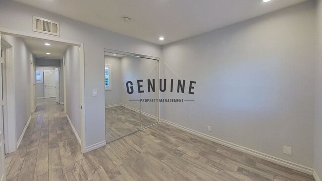 Building Photo - Coming Soon: Remodeled 4Bd 2Ba Home in Fou...