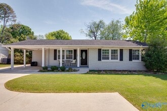 Building Photo - 215 Drake Ave SW