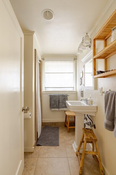 Bathroom - 165 Terrace St