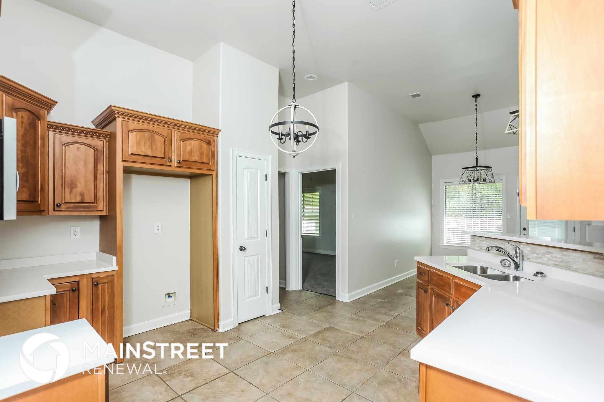 Building Photo - 10105 Cypress Lake Dr