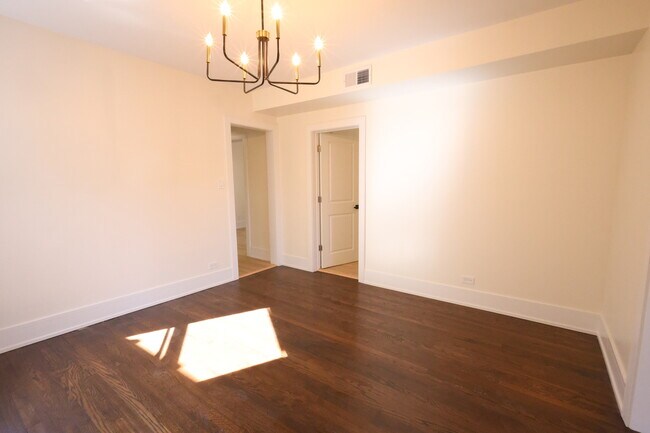 Building Photo - 4436 N Bernard St