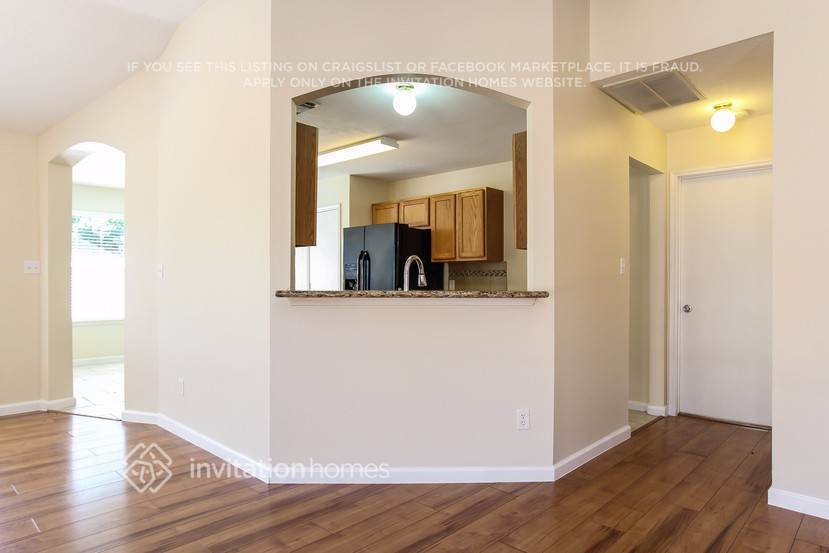Building Photo - 10714 Estelle Cir