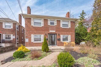 Building Photo - Updated 2BR Apartments Walkable to Xavier University