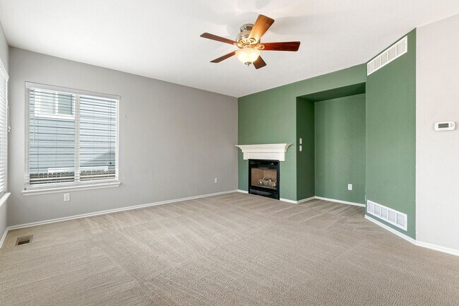 Building Photo - Large House in Parkview Highlands!