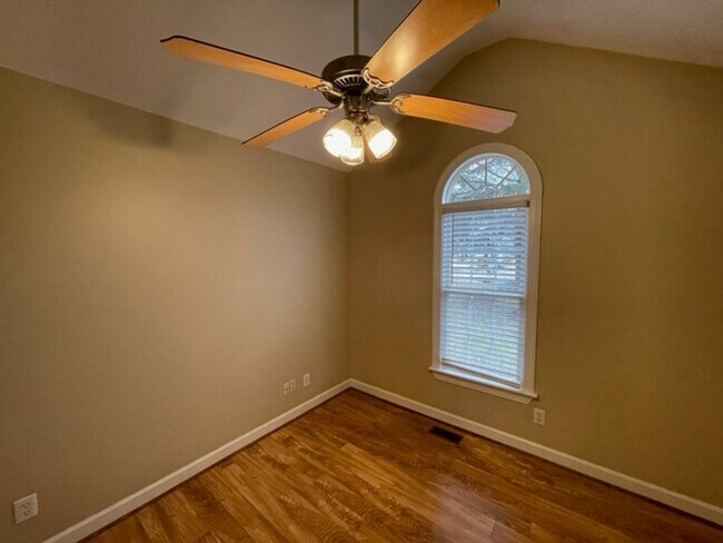 Building Photo - 1017 Bren Arbor Ct