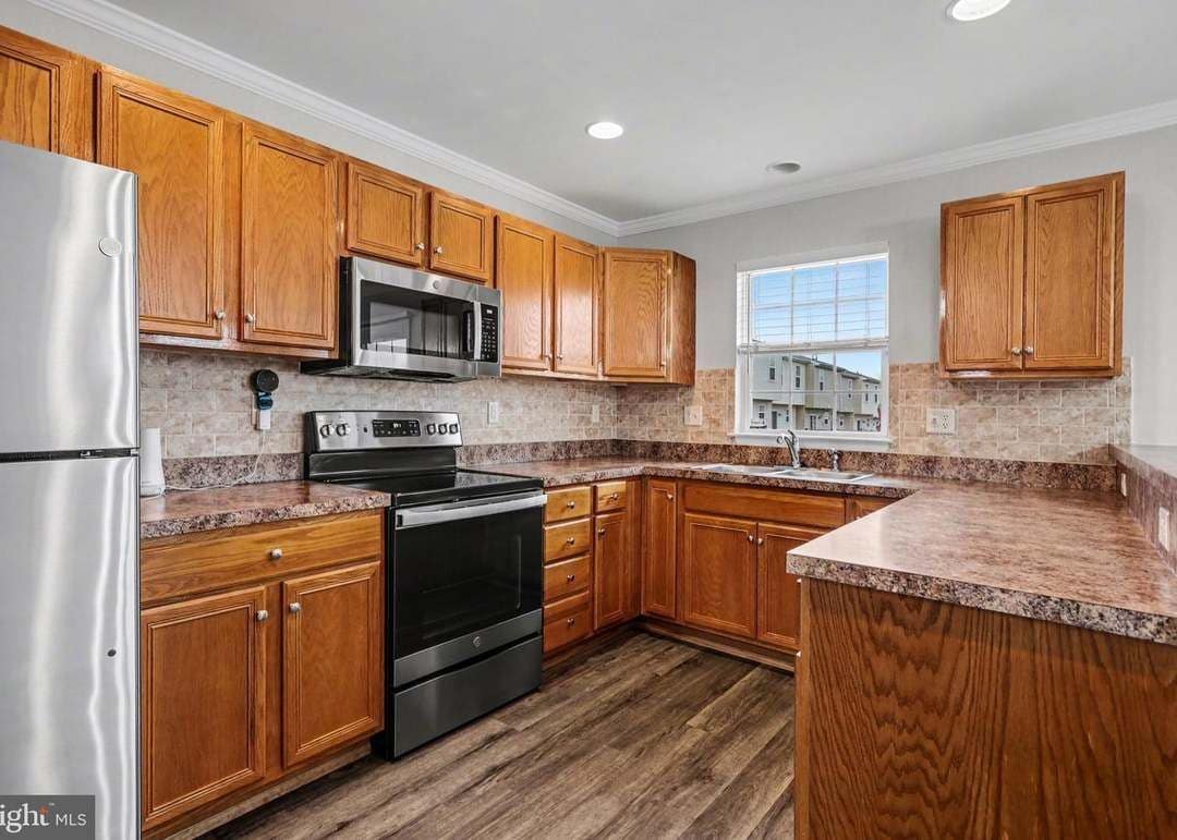 Building Photo - 270 Kentshire Dr