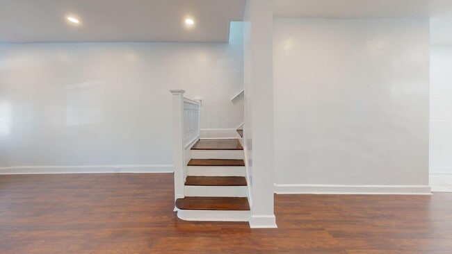 Building Photo - 518 Shepherd St NW