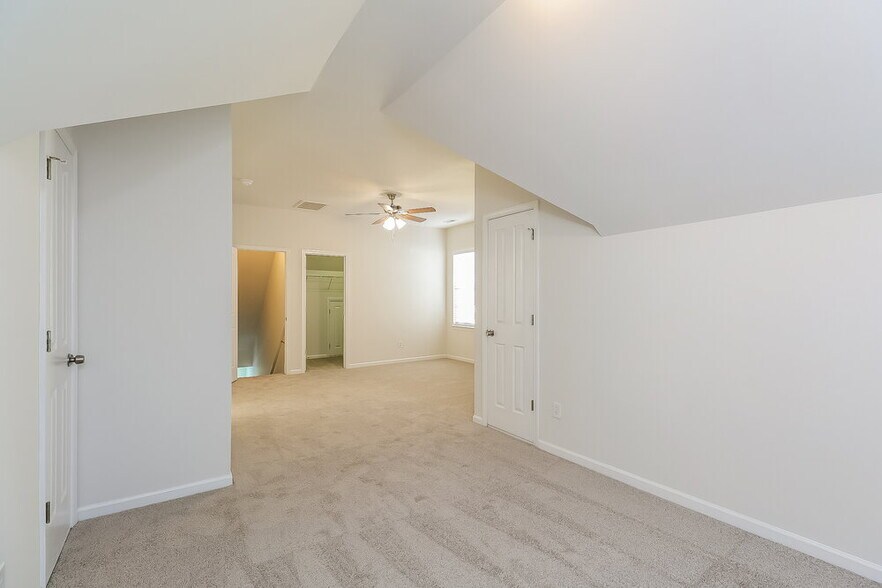 Building Photo - 7400 Gilead Rd