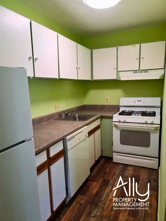 Building Photo - 840 Runnel Ct