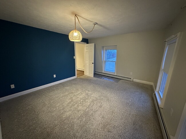 Building Photo - Charming 2-Bedroom Apartment in Portland's East End!