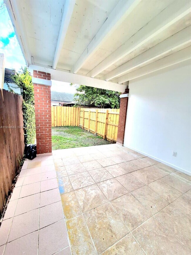 Building Photo - 14402 SW 111th St