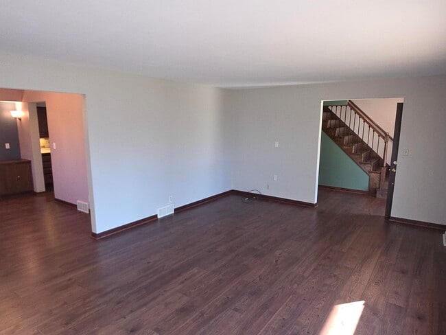 Building Photo - N67W28710 Longview St