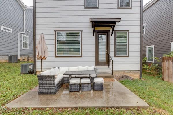 Building Photo - 505 Southern Turf Dr