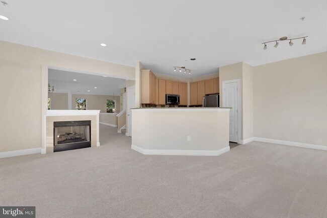 Building Photo - 111 Chevy Chase St