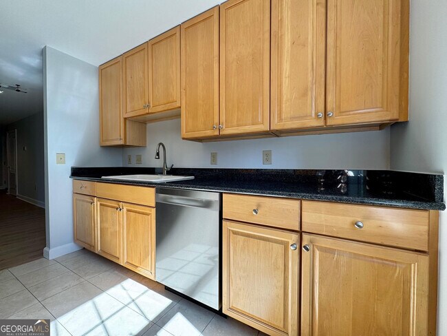 Building Photo - 195 14th St NE