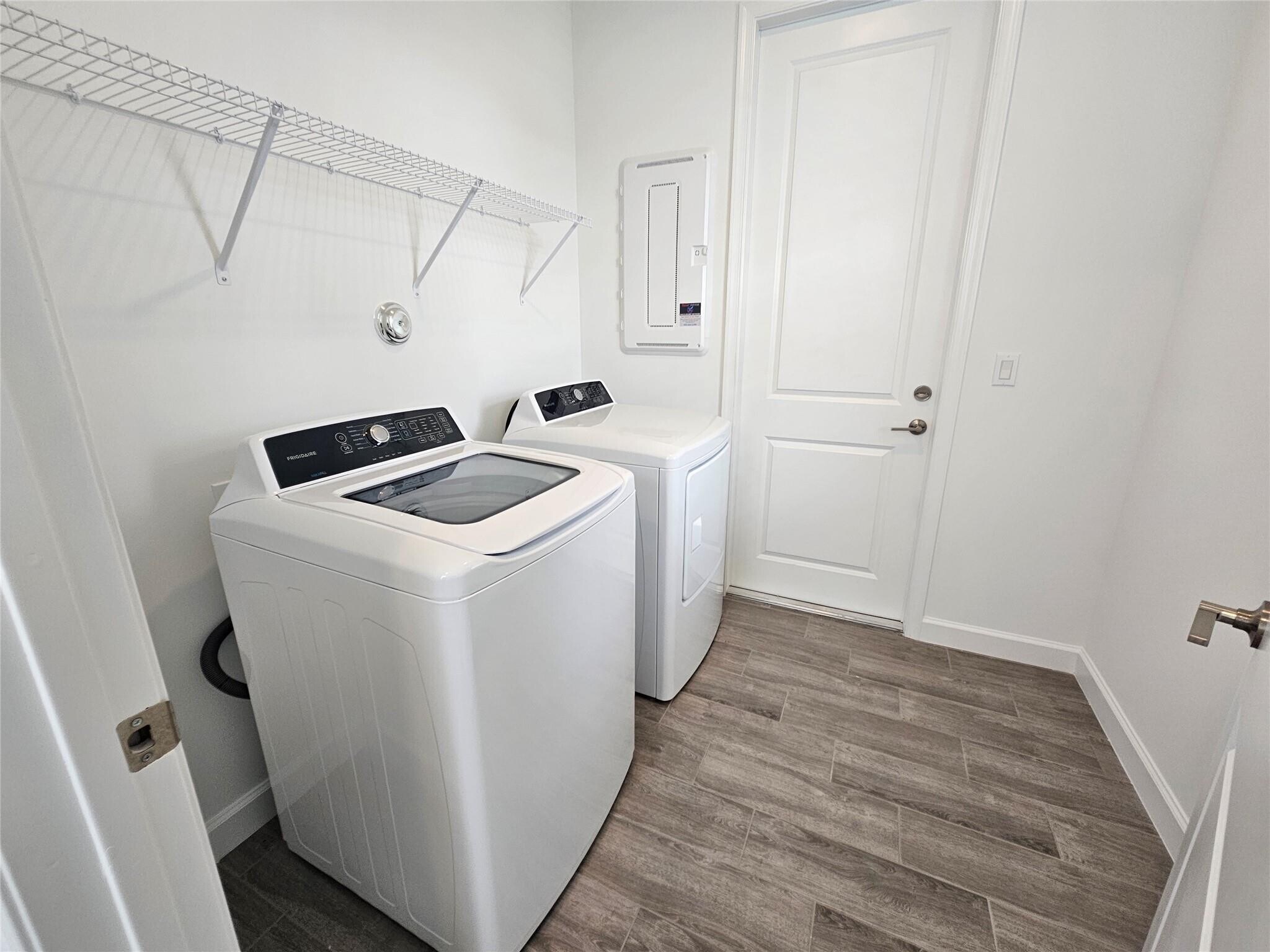 Building Photo - 5729 Graceful Way