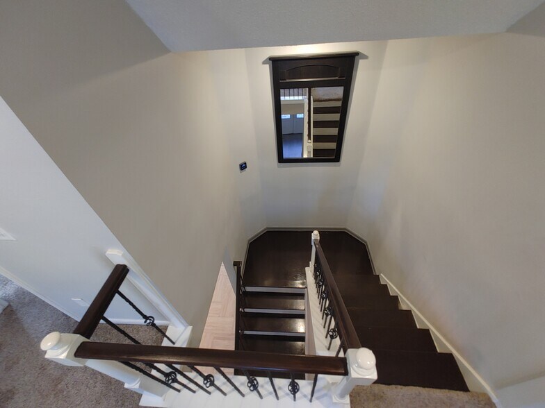 Building Photo - 2 Arnica Ct