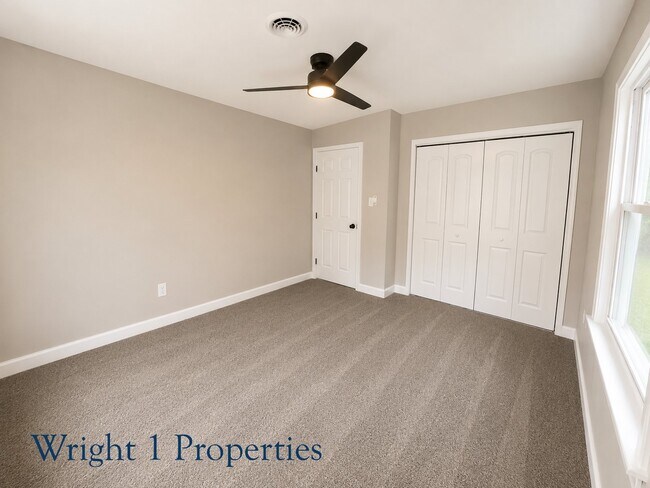 Building Photo - 602 Barbara Dr