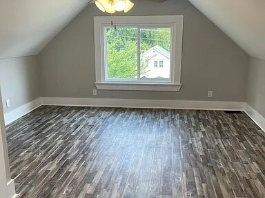 Building Photo - 5651 Bramble Ave