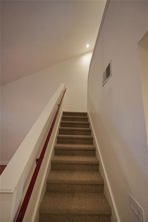 Building Photo - 118 Becket Ln