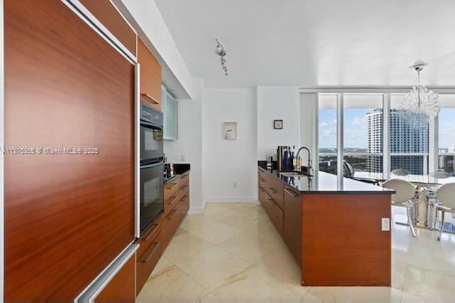 Building Photo - 1830 S Ocean Dr