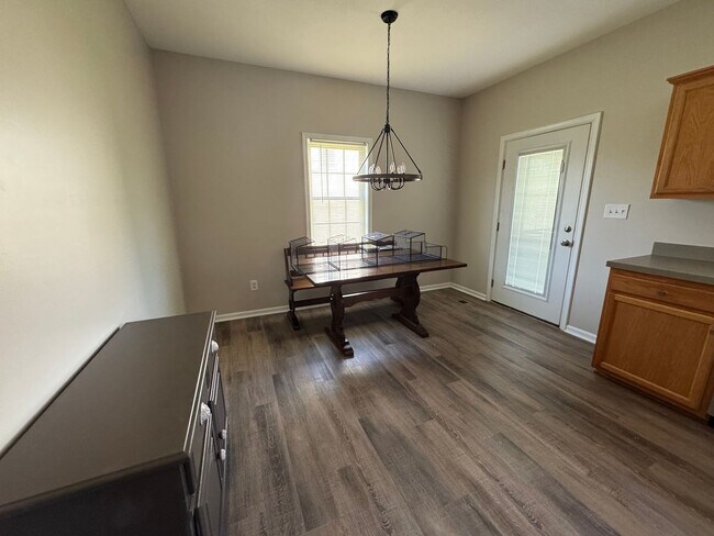 Building Photo - Nice Home in Sandusky Area (Hines Circle)