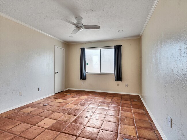 Building Photo - 22538 Market Square Ln