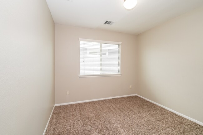 Building Photo - 21702 Mossy Field Ln