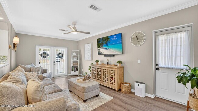 Building Photo - 425 Via Valencia Ct